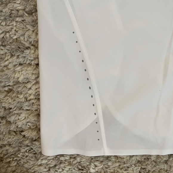 Lightweight Stretch Run Tank - Picture 10 of 11